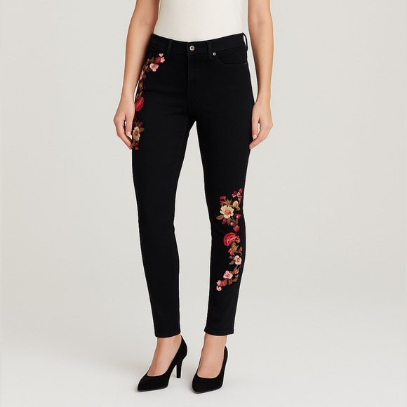 Artisan NY Boho Floral Embroidered Black High Rise Skinny Jeans - Picture 1 of 10